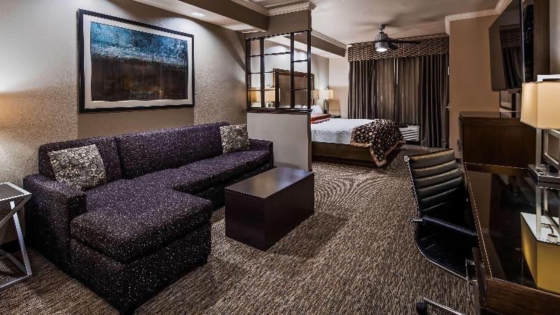 Стандартный Номер Кровать Кинг, Best Western Premier Crown Chase Inn & Suites