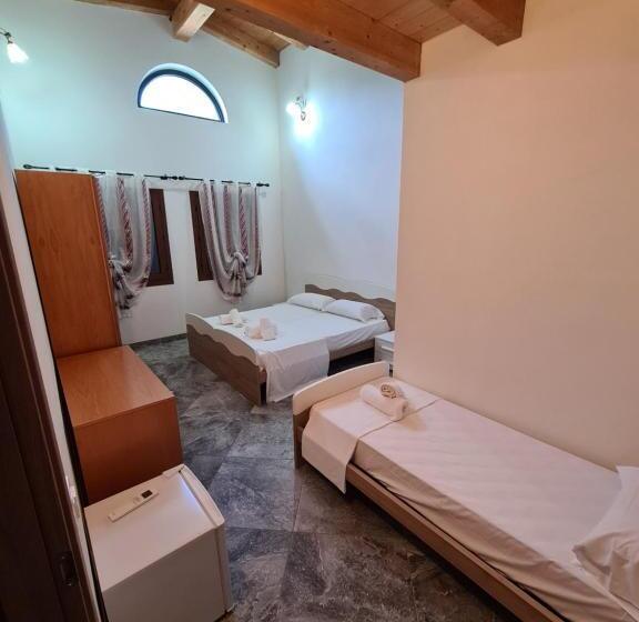 Стандартный внешний трехместный номер с ванной комнатой, Agriturismo Ca Novak Venezia