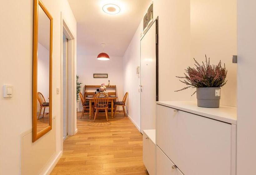 آپارتمان 1 خوابه با تراس, Northapartments