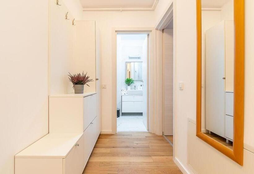آپارتمان 1 خوابه با تراس, Northapartments