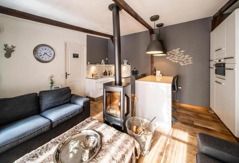 اتاق لوکس با تخت بزرگ, Hush Bed & Breakfast
