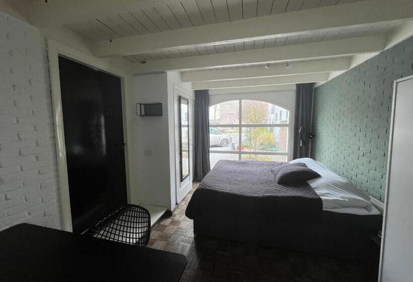 اتاق استاندارد, Hush Bed & Breakfast