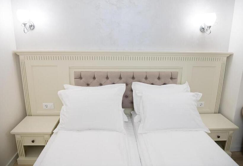 اتاق سوپریور با تخت بزرگ, Imperial Hotel&spa   Baile Olanesti