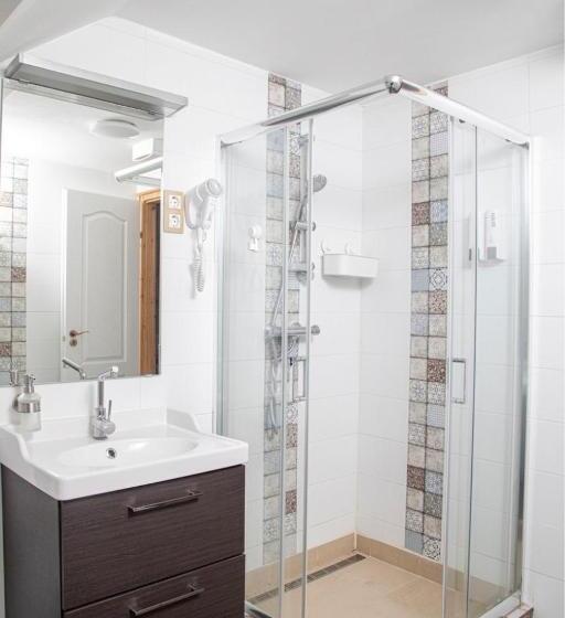 Номер Стандарт Вид на Сад, Tulip Home Guest House