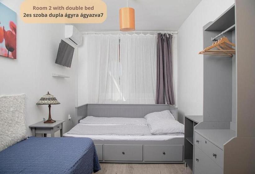 Номер Стандарт Вид на Сад, Tulip Home Guest House