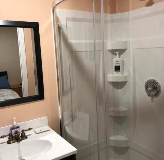 اتاق استاندارد, Shady Willow Guest House   For Tourists & Travellers Only, No Locals, Private Small Compact Rooms Wi