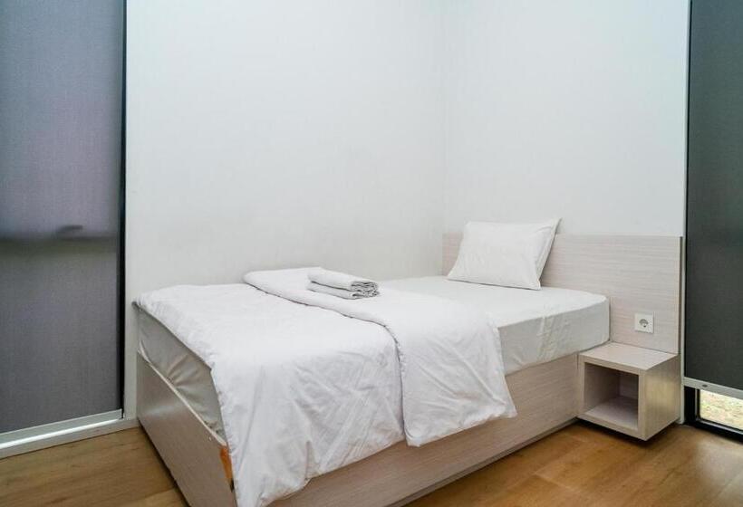 اتاق استاندارد, Three J Residence 2