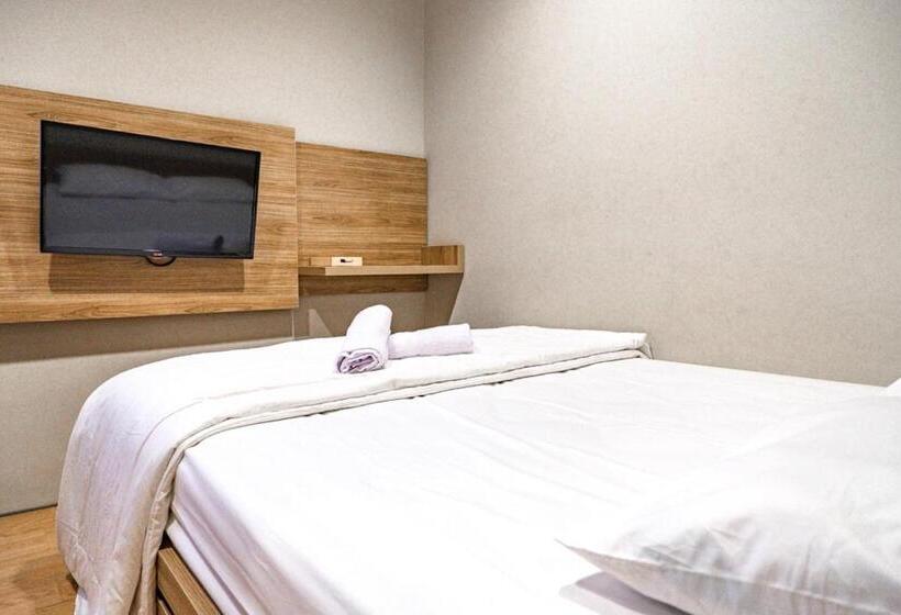 اتاق لوکس, Three J Residence 2