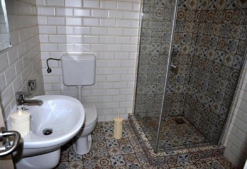 اتاق لوکس, River Apartment