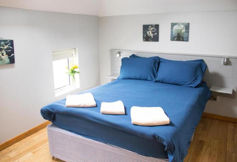 اتاق استاندارد, Abbey Court Hostel