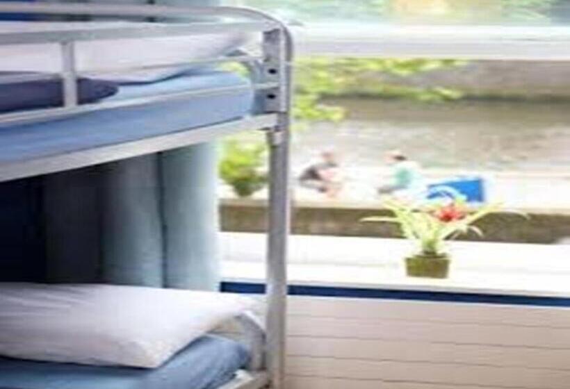 تختخواب در اتاق مشترک, Abbey Court Hostel