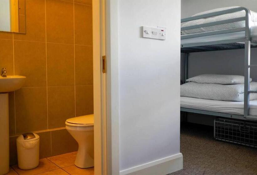 اتاق استاندارد, The Woodquay Hostel