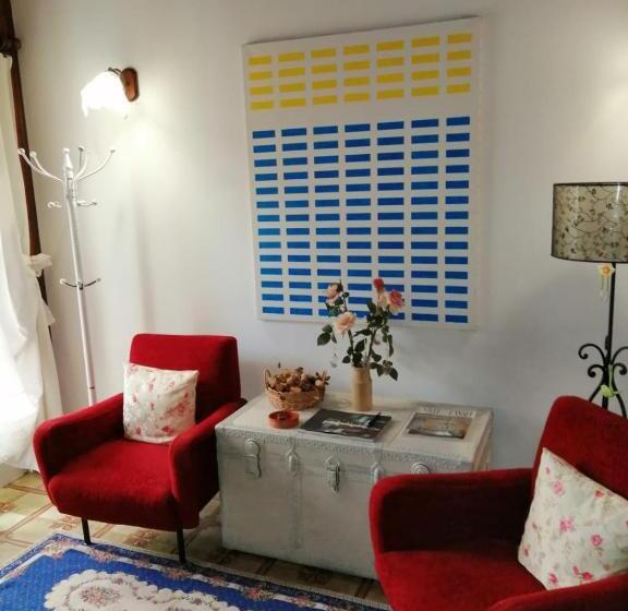 اتاق عادی, Casa Polè