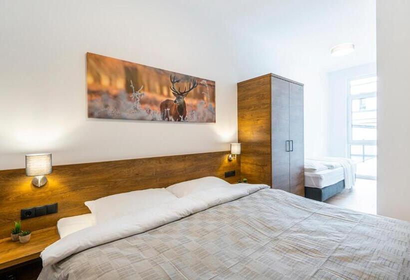 带3个卧室的公寓, Ski  & Sonnenresort Alpendorf By Alpentravel