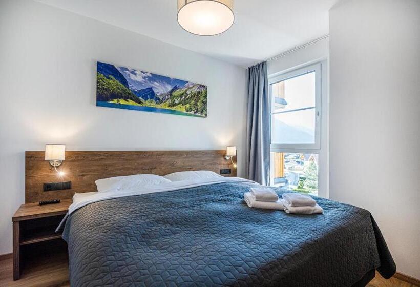 1 Bedroom Penthouse Apartment, Ski  & Sonnenresort Alpendorf By Alpentravel