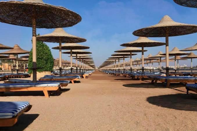 آپارتمان 1 خوابه با چشم‌انداز استخر, Chalet Stella Makadi Family Only