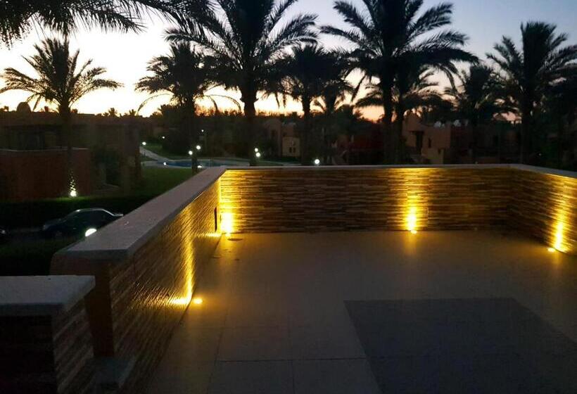 آپارتمان 1 خوابه با چشم‌انداز استخر, Chalet Stella Makadi Family Only