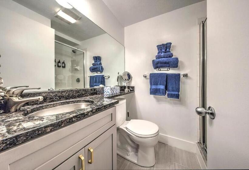 Студия Стандарт, Good Hotels Boston