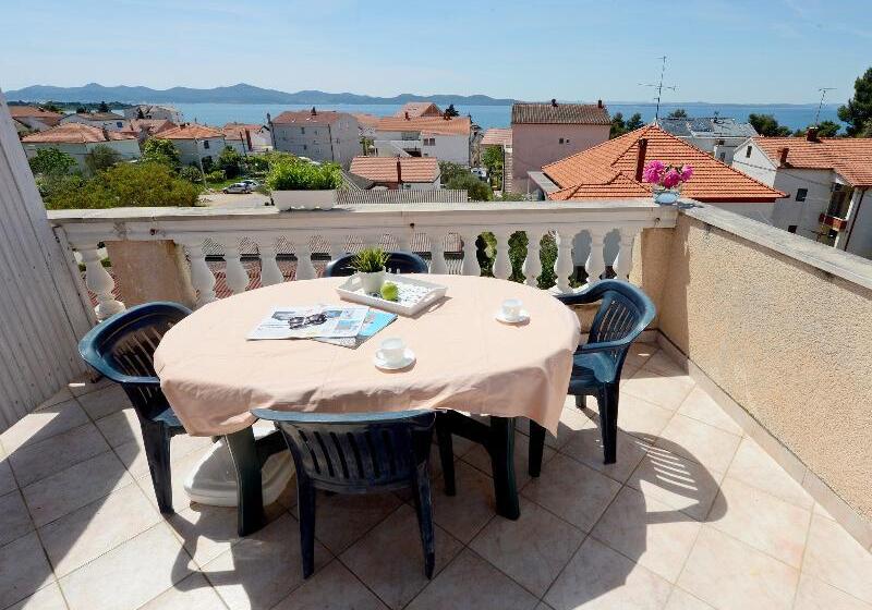 اتاق چهار تخته با دستشویی مشترک, In Riva Al Lago