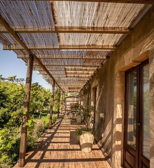 Семейный Номер Вид на Сад, Farm Stay La Frescura Agriturismo