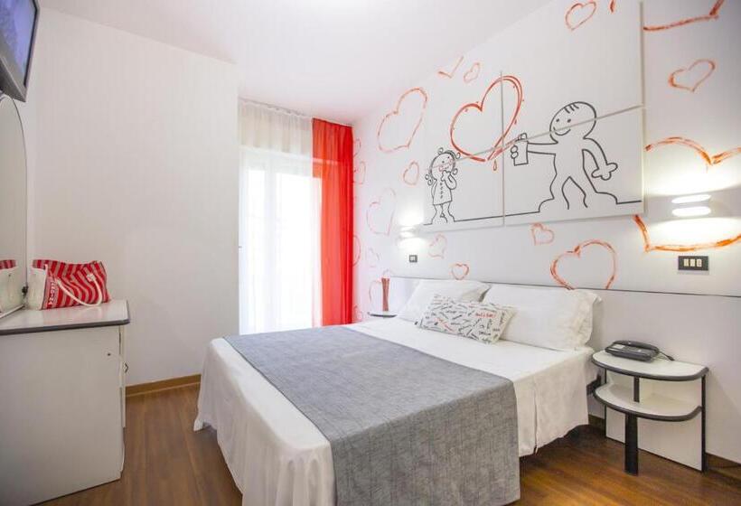 Standard Room, Adelphi