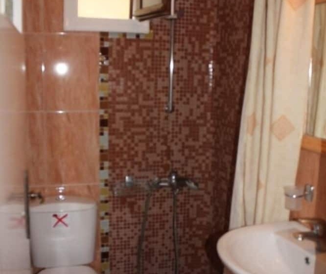 اتاق استاندارد سه نفره, Pension Stella
