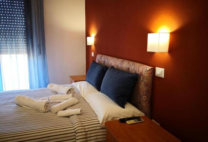 اتاق خانوادگی, Sant Oronzo B&b