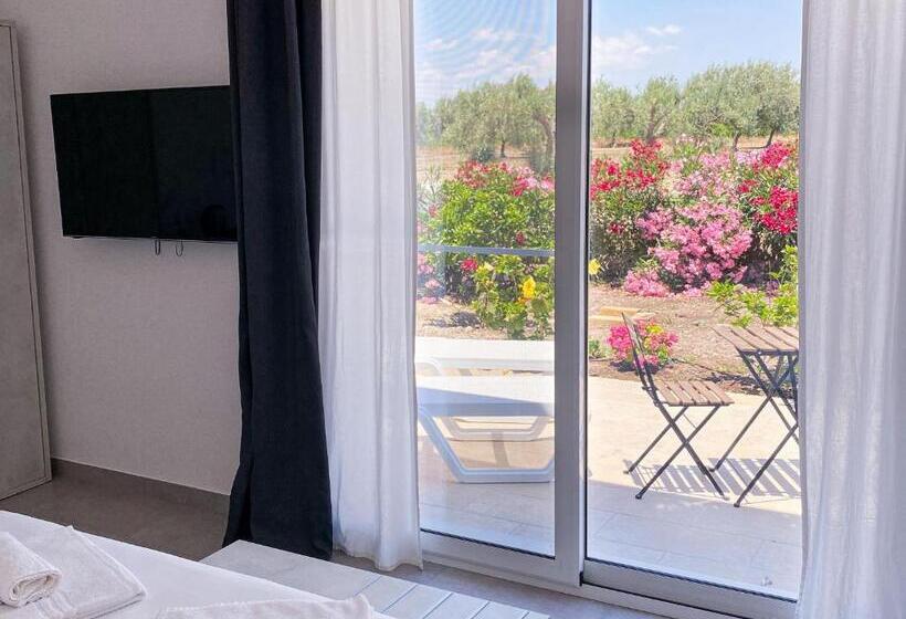 Номер Deluxe, Dimora Calauriia  Adults Only