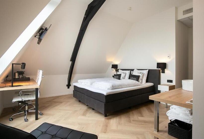 스탠다드 룸 킹사이즈 침대, Snoozz Hotels