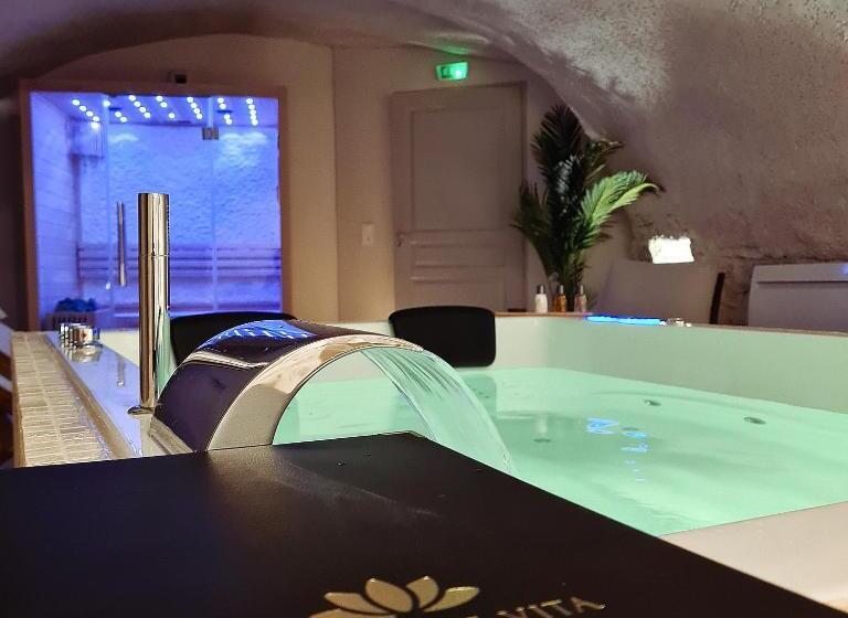 اتاق استاندارد با وان آب گرم, La Dolce Vita Spa Privatif