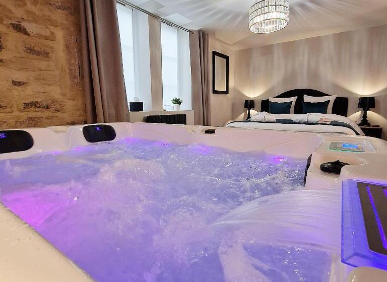سوئیت با وان آب گرم, La Dolce Vita Spa Privatif