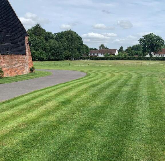 آپارتمان 1 خوابه با چشم‌انداز استخر, Whitmoor Farm