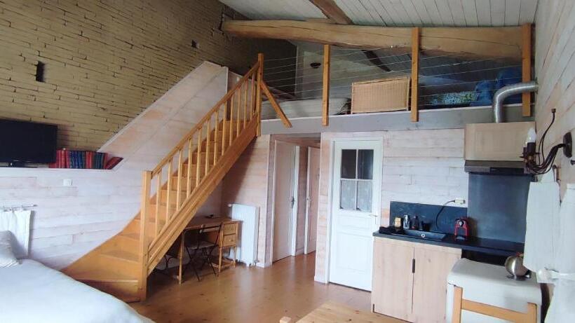 Номер Deluxe, Duplex De L Artisterie