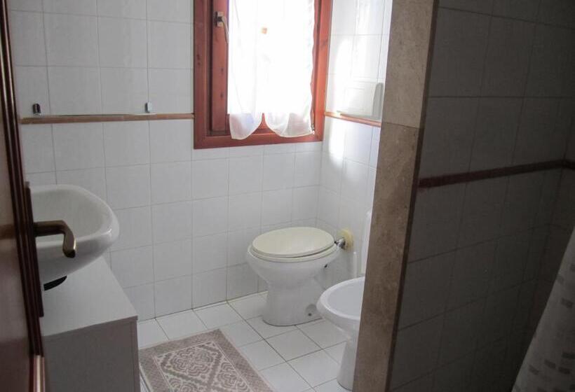Апартаменты 1 Спальня Вид на Сад, Casa Mirice In Residence Con Piscina ,wifi,climatizzatore Vicino Al Mare