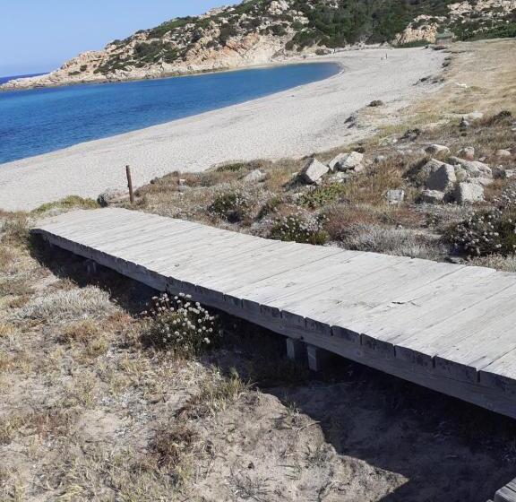 Апартаменты 1 Спальня Вид на Сад, Casa Mirice In Residence Con Piscina ,wifi,climatizzatore Vicino Al Mare