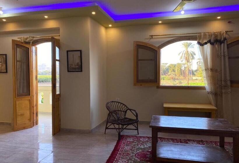 Quarto Deluxe, Elsanosy Family Guest House   Luxor
