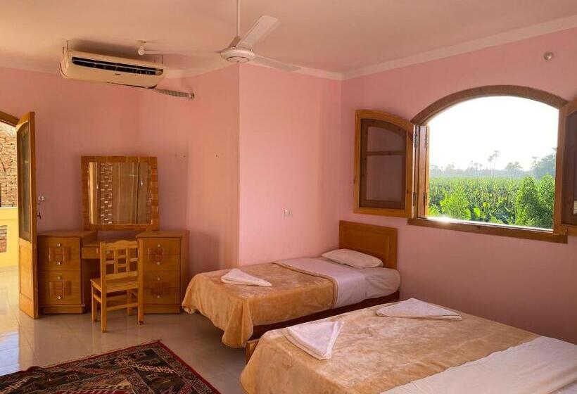 Quarto Triplo Estandar, Elsanosy Family Guest House   Luxor