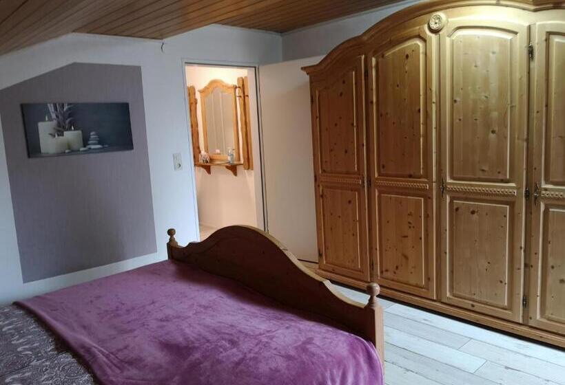 Номер Стандарт с Балконом, Edel Weiss Gästezimmer