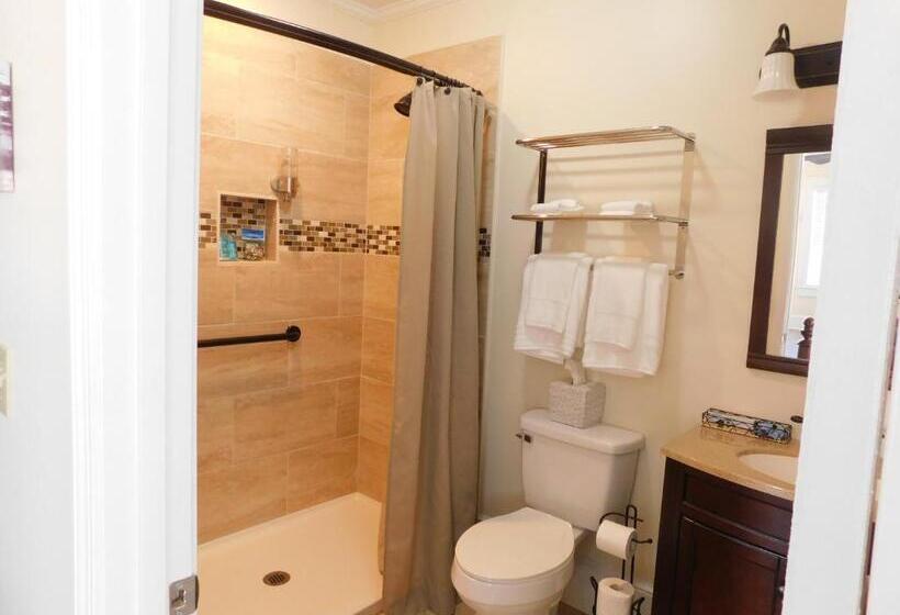 Номер Стандарт, Lawrence Village Bed And Breakfast