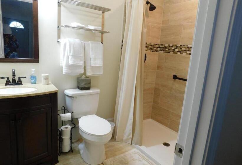 Номер Стандарт, Lawrence Village Bed And Breakfast