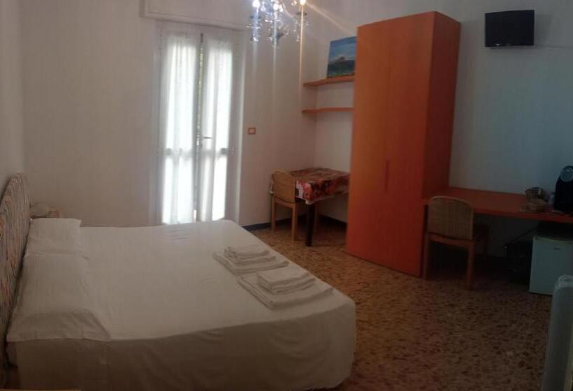 Номер Стандарт, B & B Di Massimo C