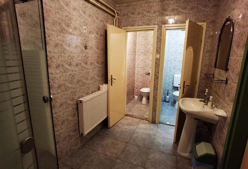 Семейный Номер, Komplex  Rendezvénytermek Panzió Apartman Irodák