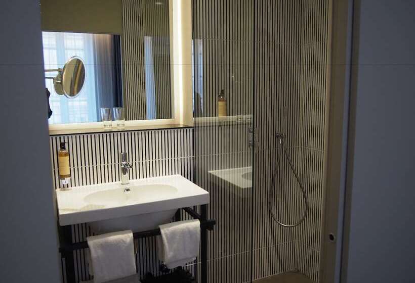 Номер Deluxe с Террасой, Best Western Plus Hôtel La Joliette