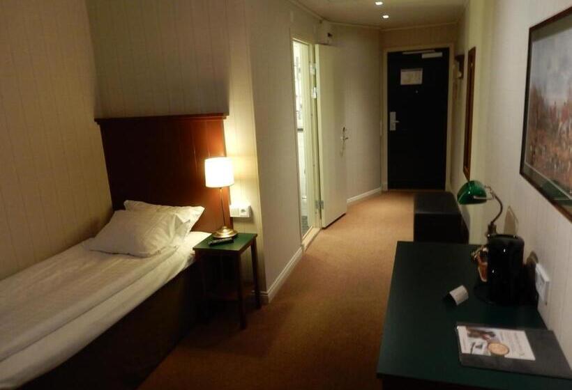 اتاق استاندارد یک نفره, Bishops Arms Kiruna