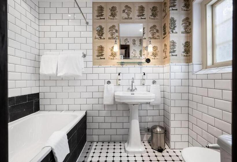Номер Deluxe, Haringe Slott