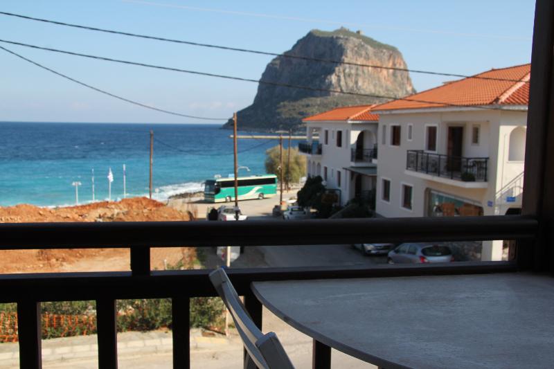 Номер Стандарт Вид на Море, The Flower Of Monemvasia