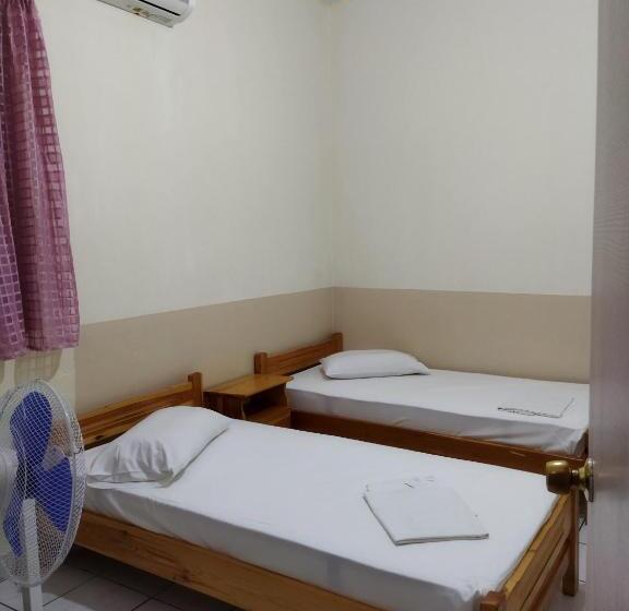 베이직 3인 룸, San Remo Hostel