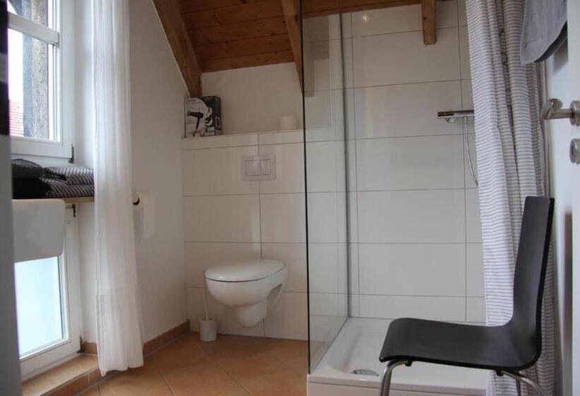 غرفة قياسية مزوَّدة بشُرفة, Das Landhotel Zur Mühle