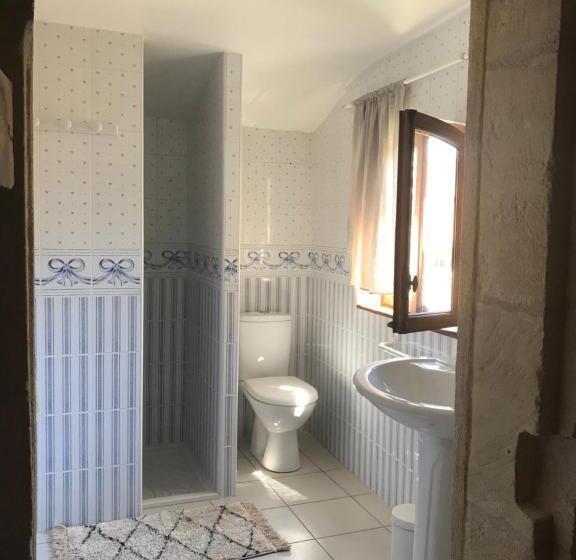 اتاق استاندارد با چشم‌انداز باغ, Le Patio D Arles