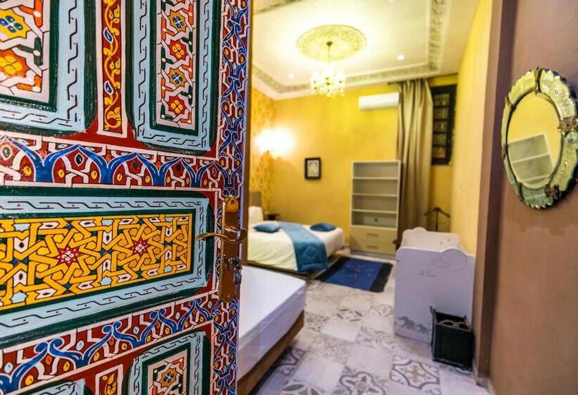 اتاق راحتی سه تخته, Palais Shazam & Spa